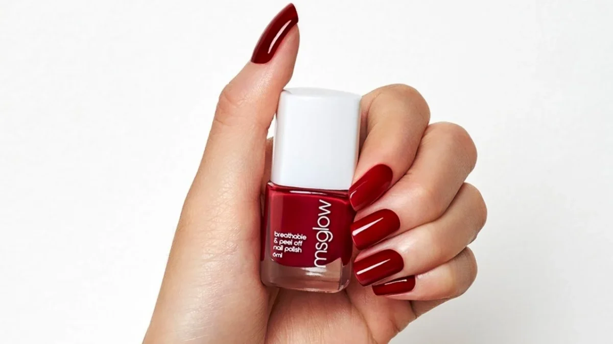 Rekomendasi Nail Polish Warna Kekinian dan Halal Buatan Indonesia
